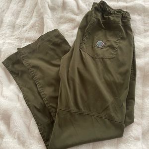 Koi scrub bottoms